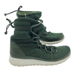 NIKE Roshe Green Sherpa Lined Lace-Up Suede Sneaker Boot Size 9.5 Athletic